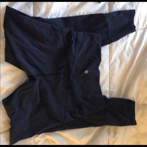 Lululemon in movement 28”
